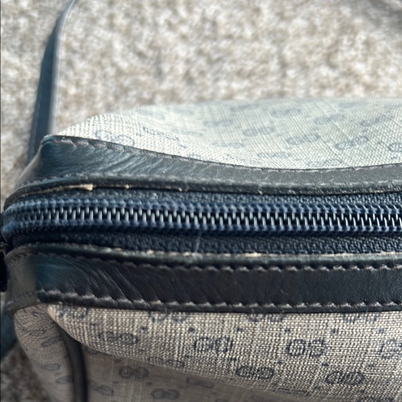 Vintage Gucci Navy and Gray Shoulder Bag - Picture 11 of 11
